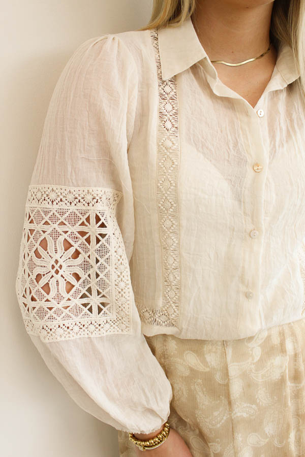 Blouse geborduurd beige | Kiara