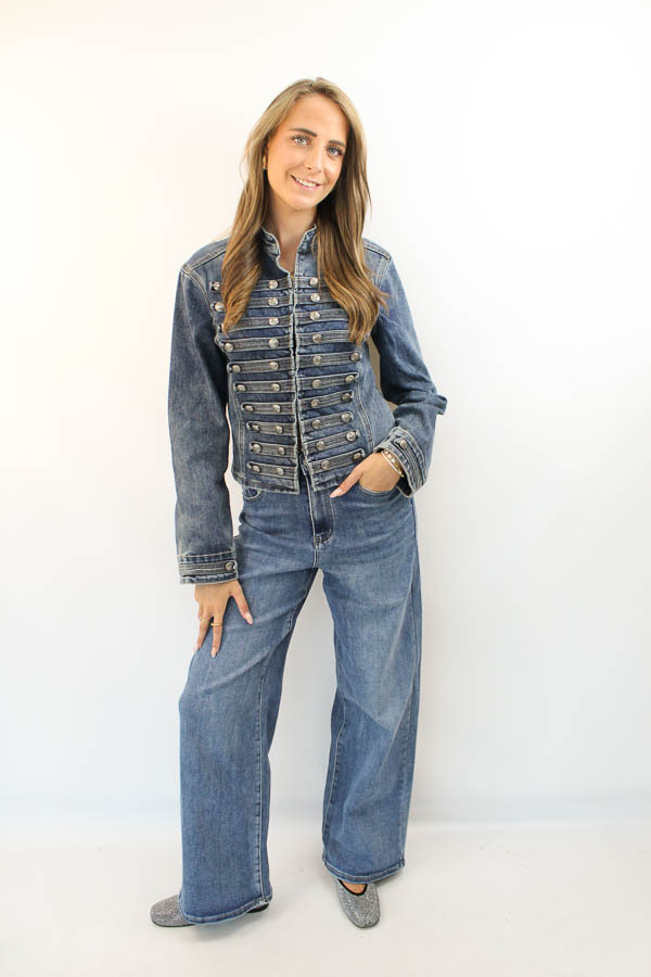 Getailleerd denim jasje met knopen - Afbeelding 3