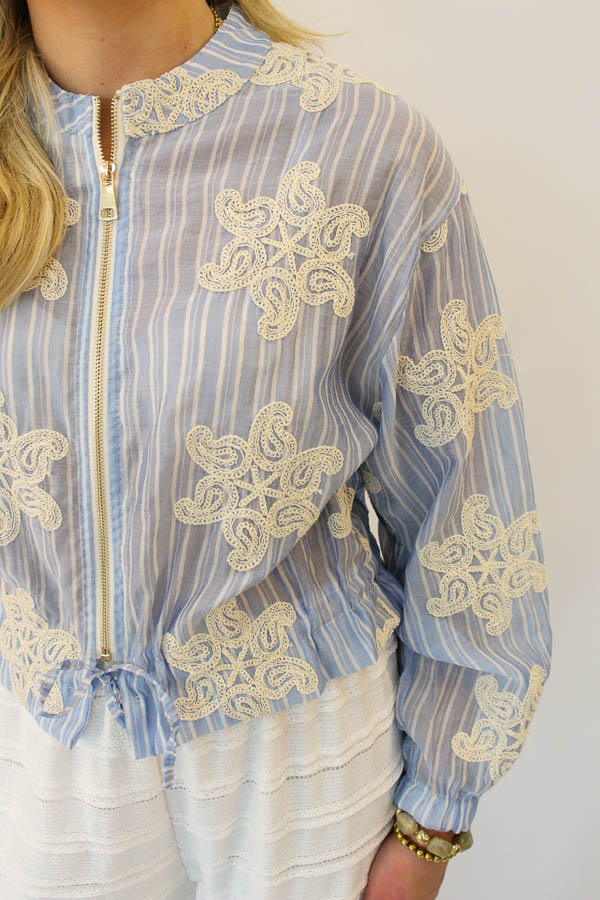 Jas geborduurd blauw | Hanne - Afbeelding 2