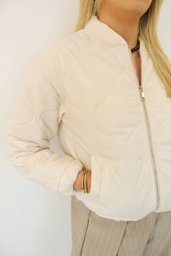 Jas gewatteerd beige | Kiara - Afbeelding 2
