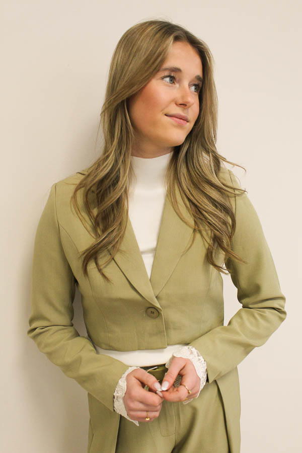 Korte blazer khaki | Gigi - Afbeelding 3