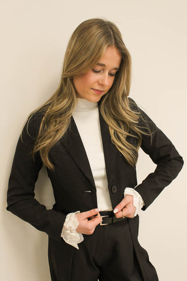 Korte blazer zwart | Gigi - Afbeelding 3
