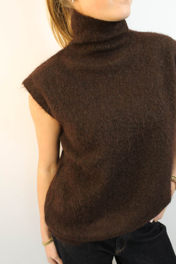 Mouwloze Coltrui bruin | Inez - Afbeelding 2