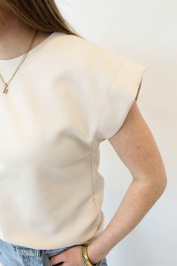 Mouwloze top beige | Lotta - Afbeelding 2