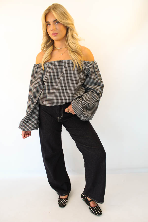 Off-shoulder top zwart | Ruiten