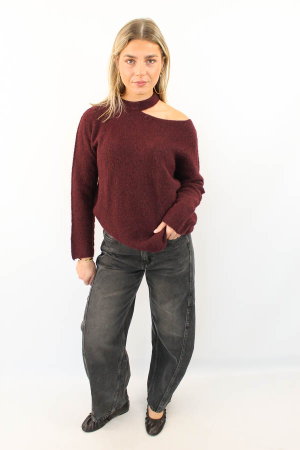 Open shoulder trui  burgundy | Pien