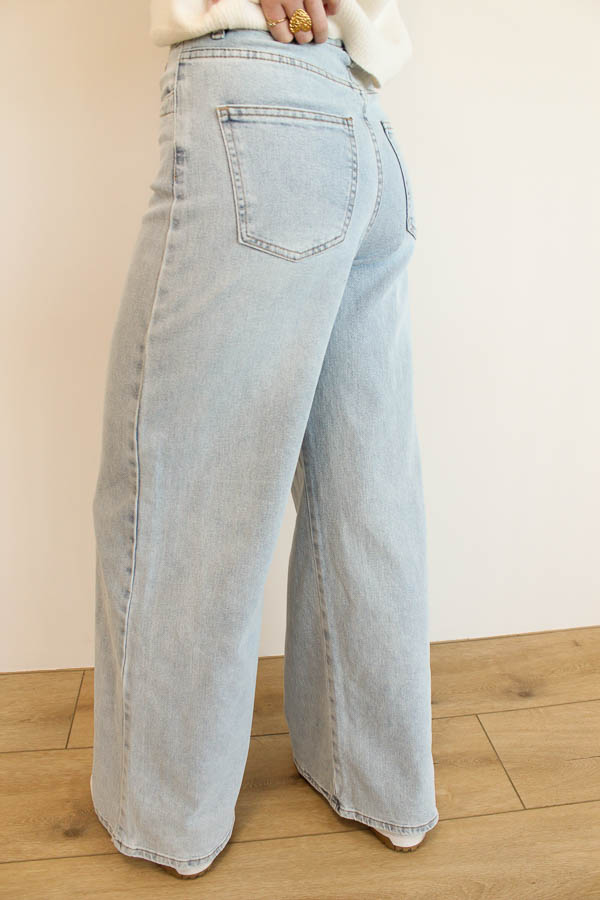 Palazzo wide jeans lichtblauw | Gaby - Afbeelding 2
