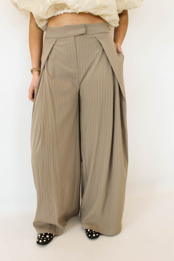 Pantalon plooi taupe | Strepen - Afbeelding 2