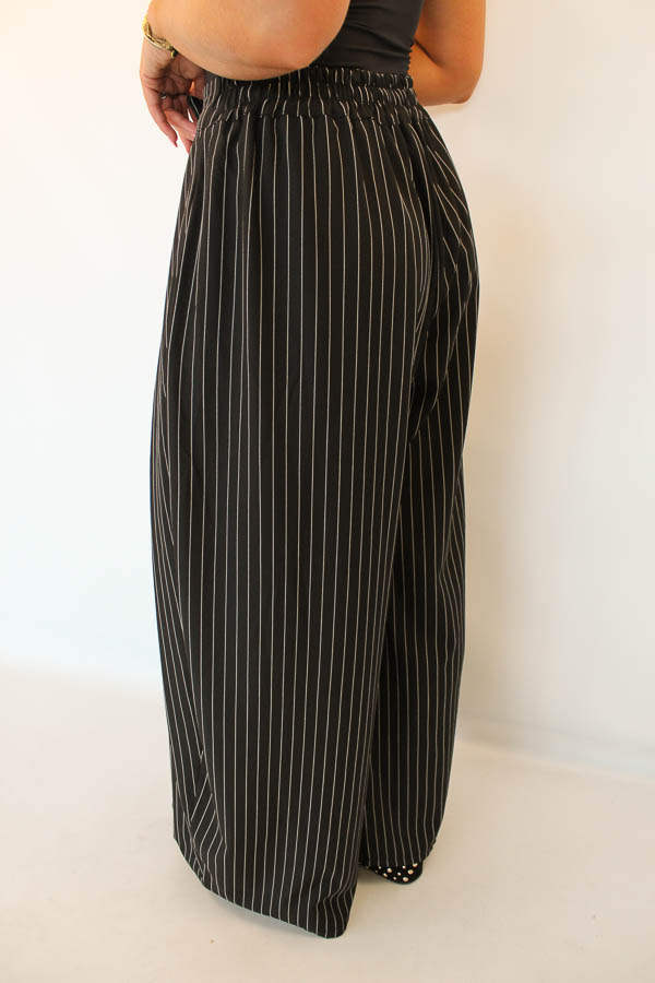 Pantalon plooi zwart | Monica - Afbeelding 3