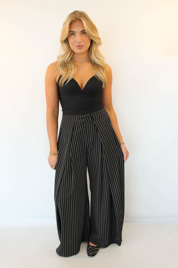 Pantalon plooi zwart | Monica - Afbeelding 2
