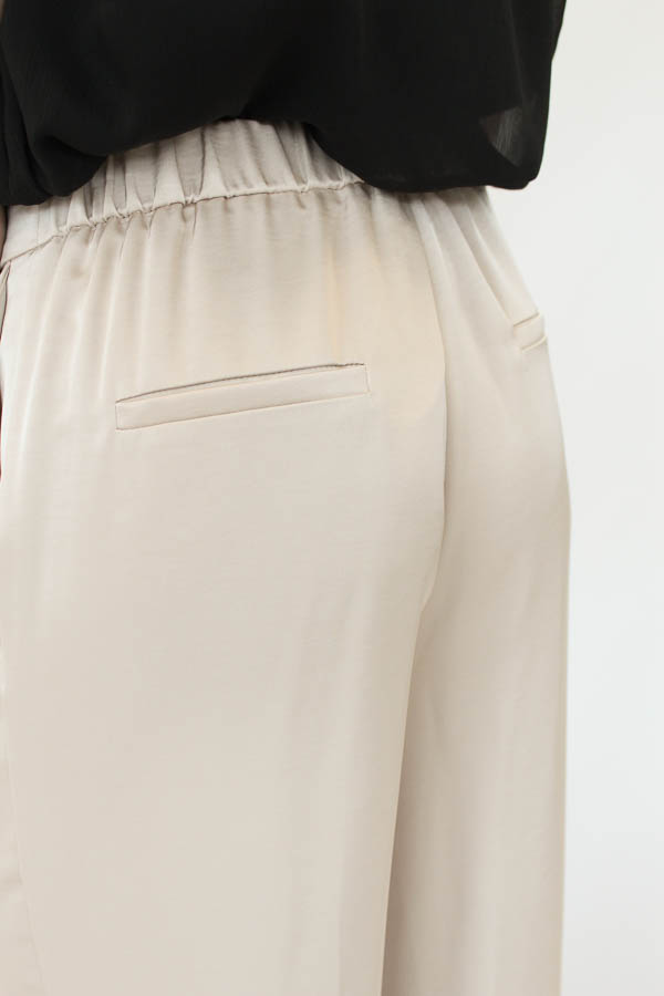 Satijnlook pantalon beige | Lou - Afbeelding 4