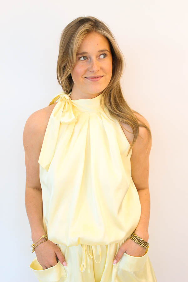 Satijnlook top geel | Ninthe - Afbeelding 2