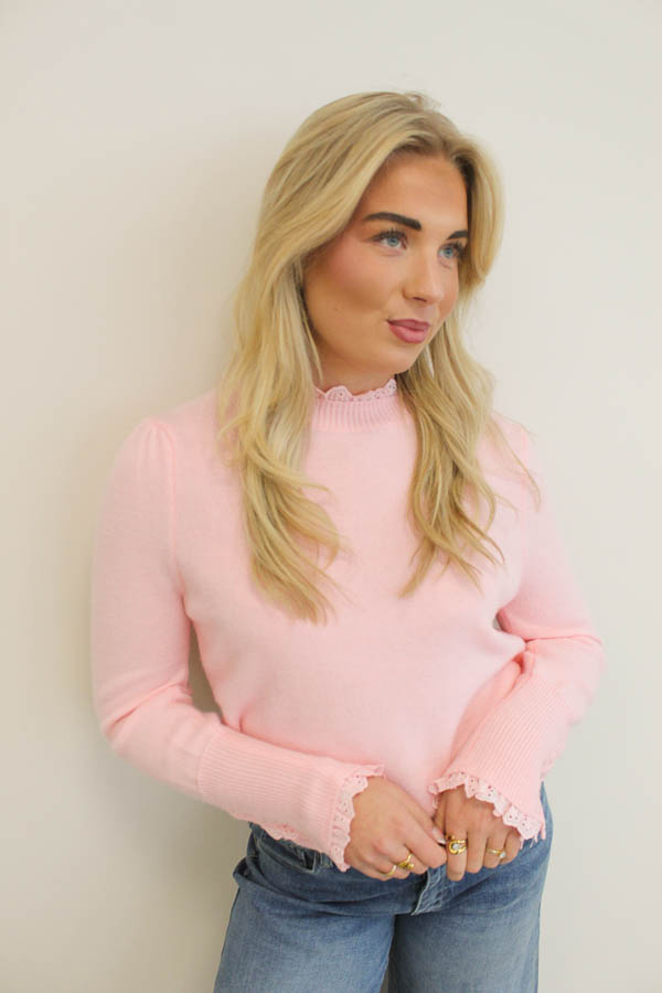 Trui kant detail roze | Ella - Afbeelding 3