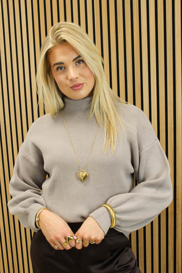 Trui volant mouwen taupe | Amalia 