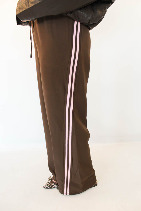 Wijde broek met strepen bruin | Mae - Afbeelding 3