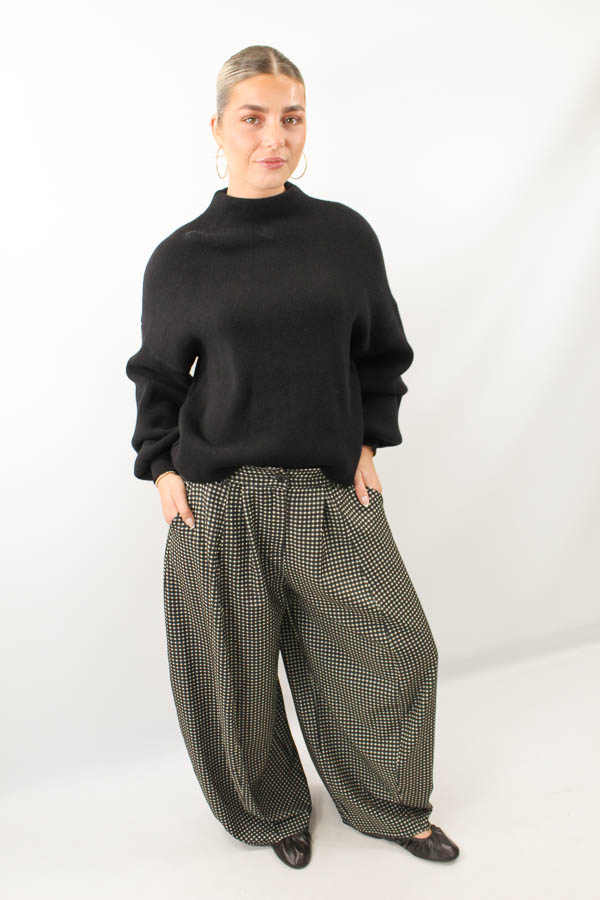 Wijde pantalon ruiten zwart | Iva