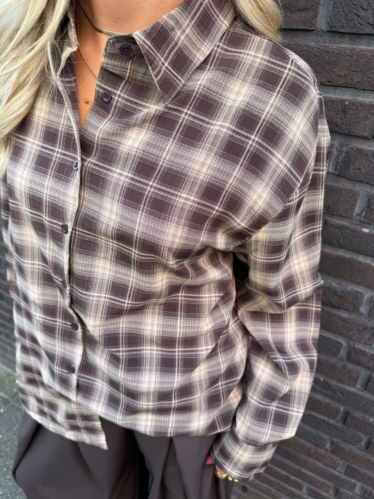  Blouse geruit bruin | Robine - Afbeelding 2