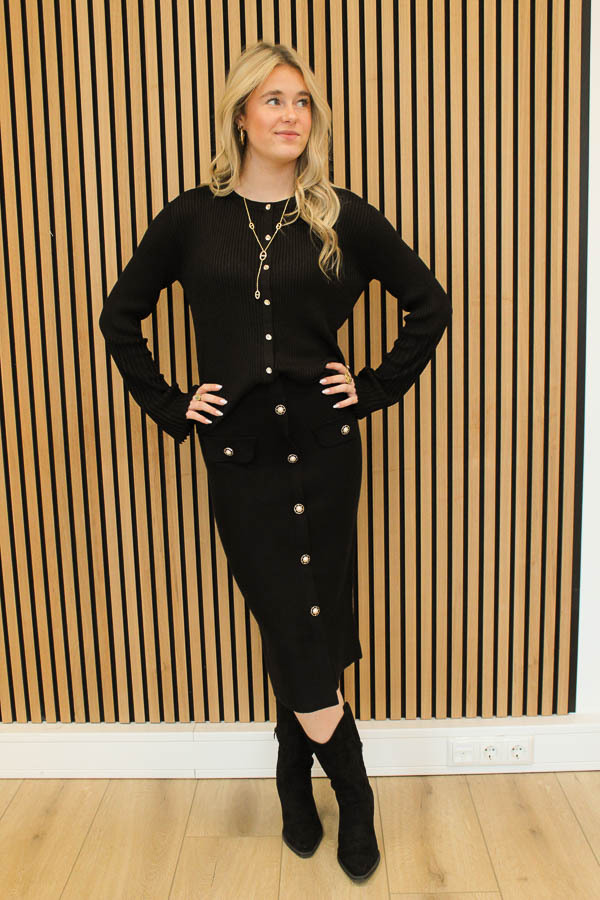 Top_volant_knopen_zwart_-_Julie_2-7124