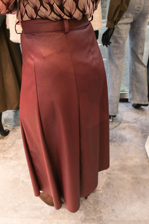 Midi_leerlook_rok_bordeaux_-_Marja_4-7303