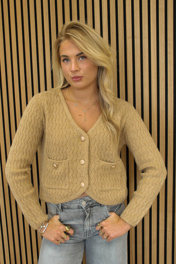 Vest_v-hals_camel_-_Lois-5