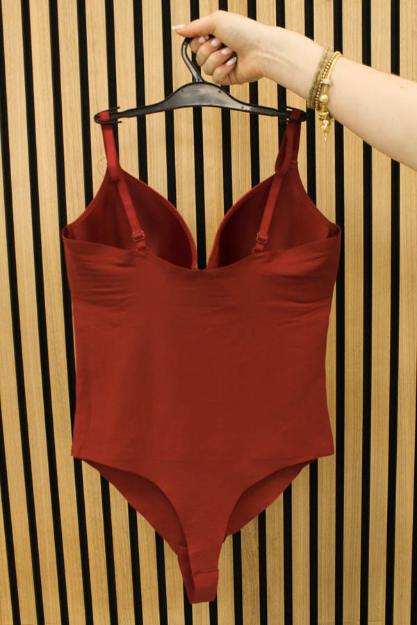 Body_met_cup_bordeaux_2-7427