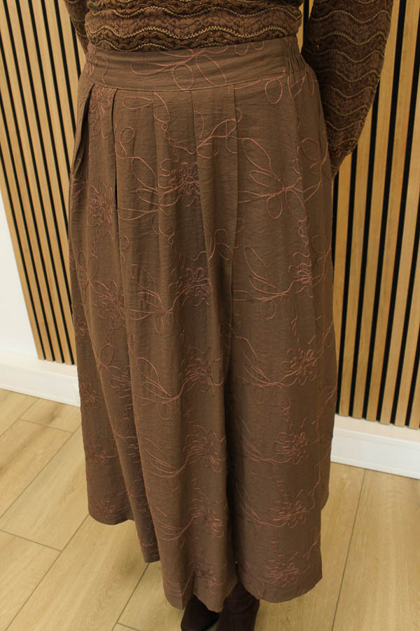 Rok_borduursel_bruin_1-3