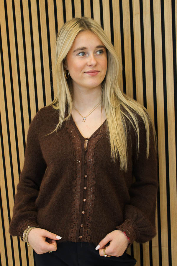 Vest_kant_detail_bruin_-_Lima-11