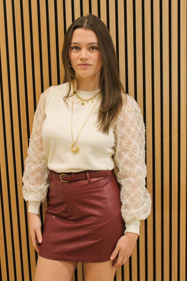 Trui_pofmouw_beige_-_Luna_1-8074