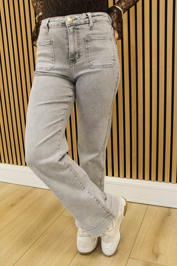 Flared_jeans_grijs_-_Kitty-8181