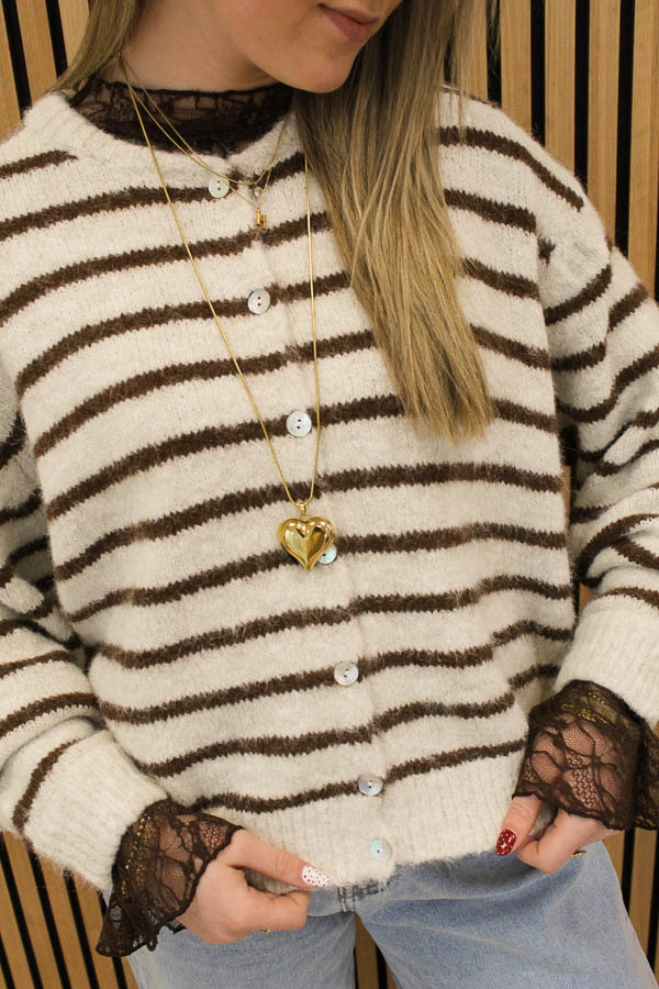 Gebreid_vest_gestreept_bruin_-_Lilly_1-2_k73