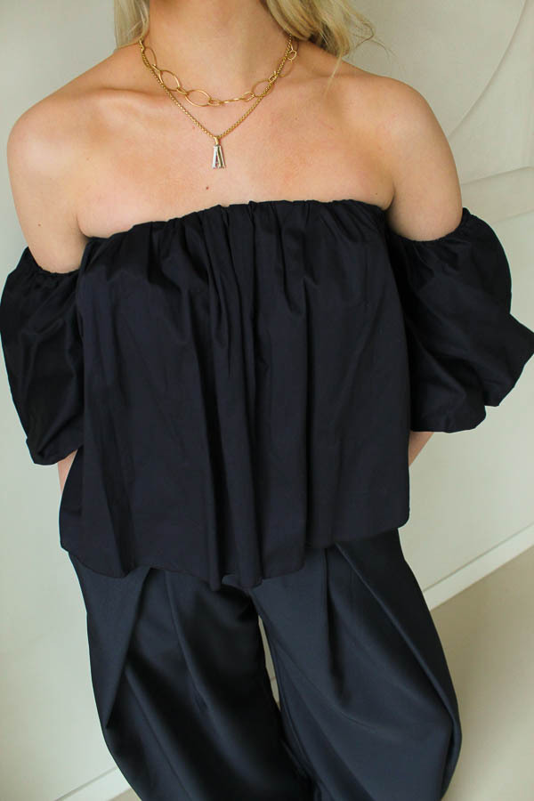 Off-shoulder_top_navy_-_Aniek_1-9711
