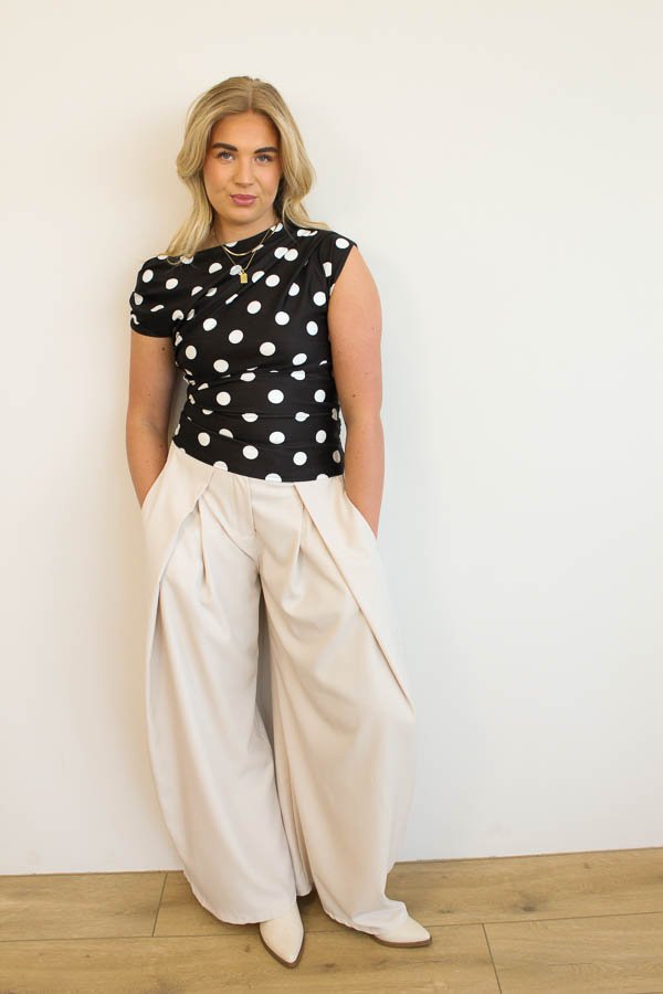 Stippen_top_zwart_-_Valerie_3-0369