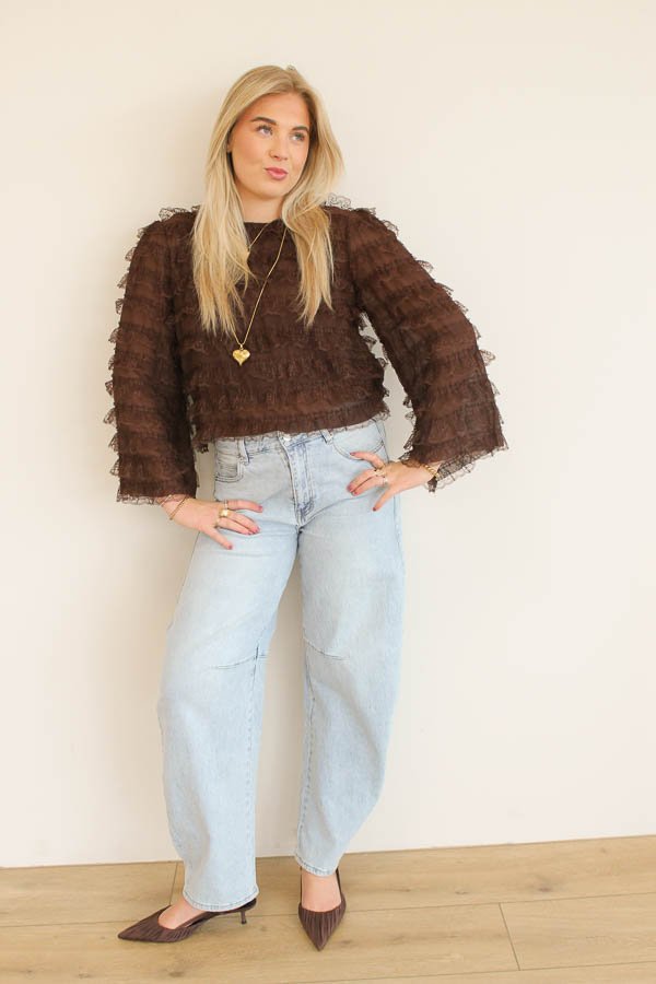 Ruffles_blouse_bruin_-_Mira_3-0430_bv1