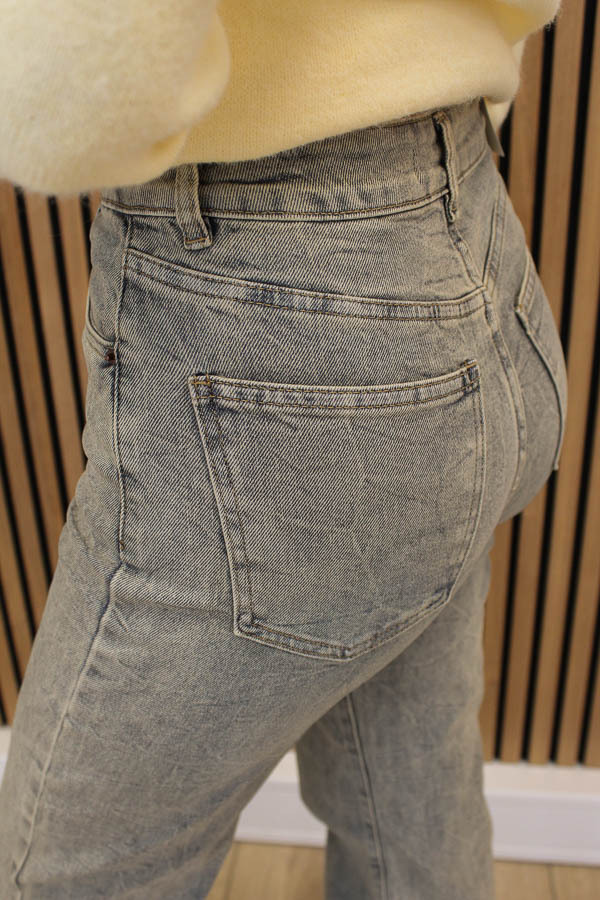 Straight_wide_jeans_blauw_-_Femke_2-0707