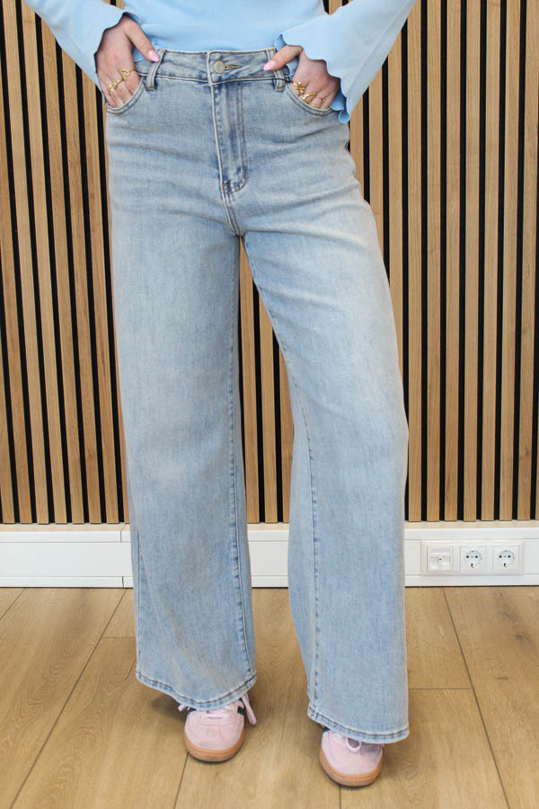 Wide_jeans_blauw_-_Lora_1_van_1__kcw