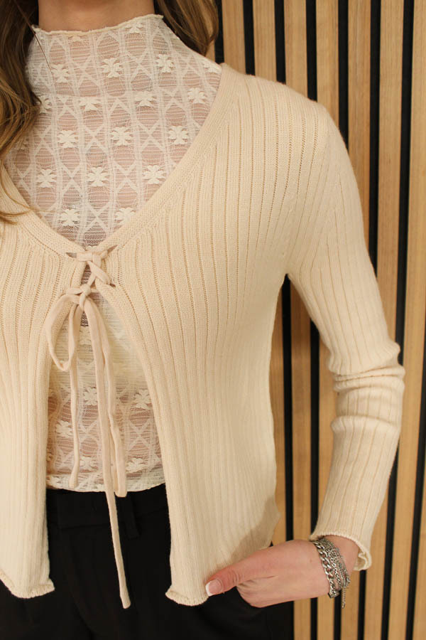 Vest_beige_-_Jorinka-2