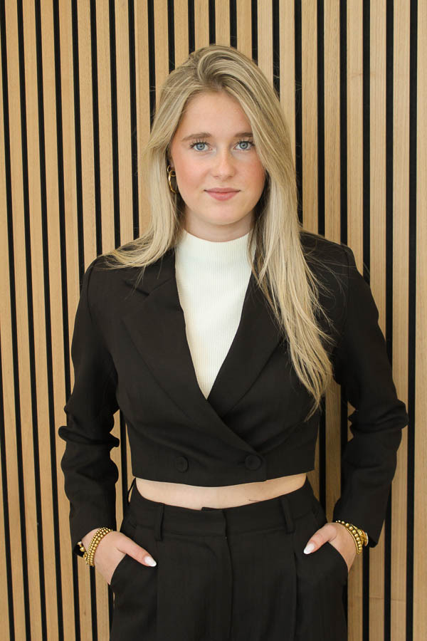 Korte_blazer_zwart_-_Gina-5290