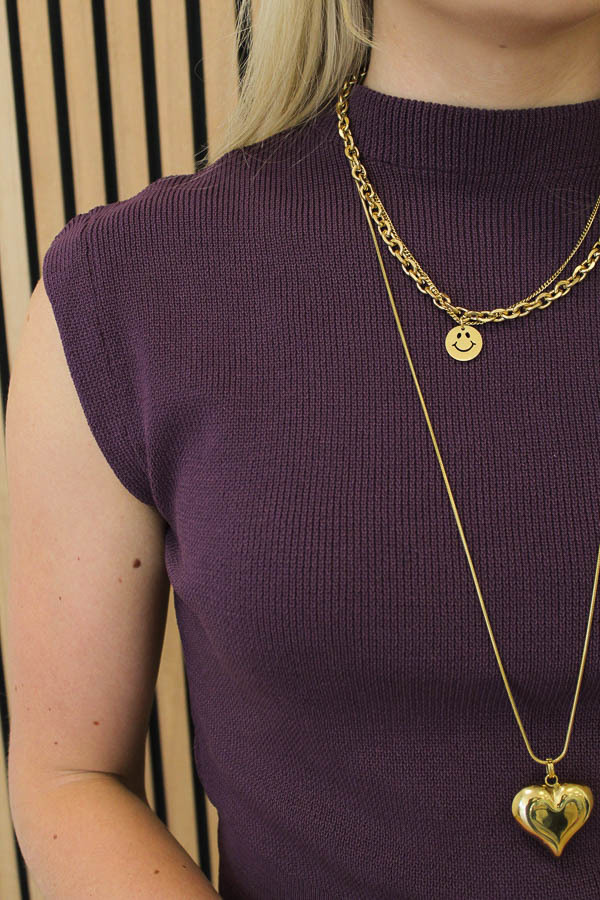 Mouwloos_top_aubergine_-_Brigit_1-5223