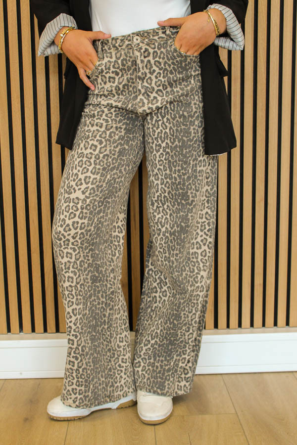 Straight_jeans_panter_-_Lauren-5376