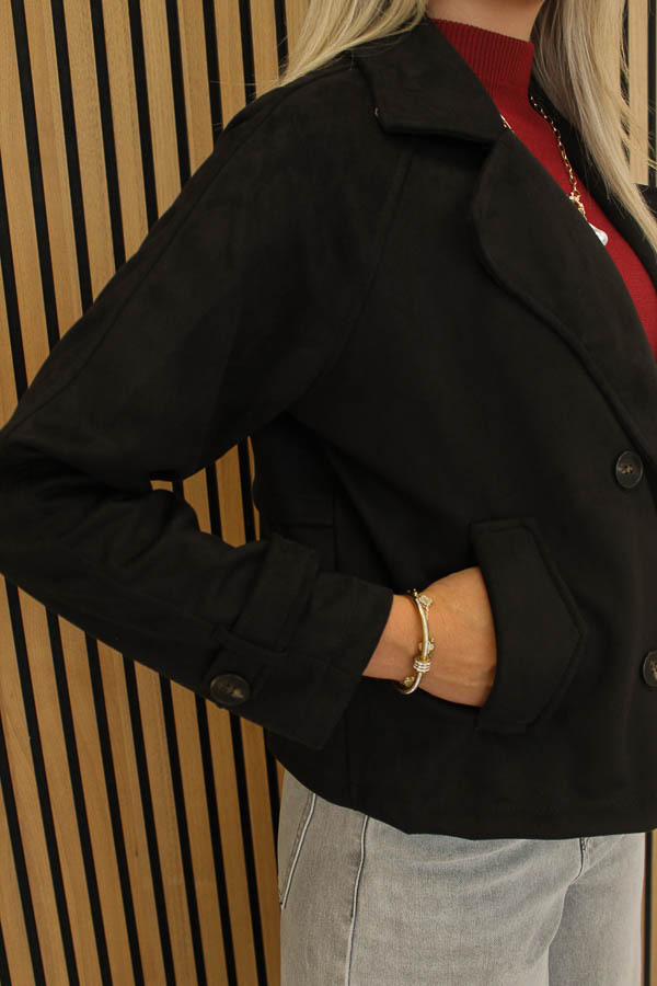 Korte_trenchcoat_zwart_-_Aya_2-5726