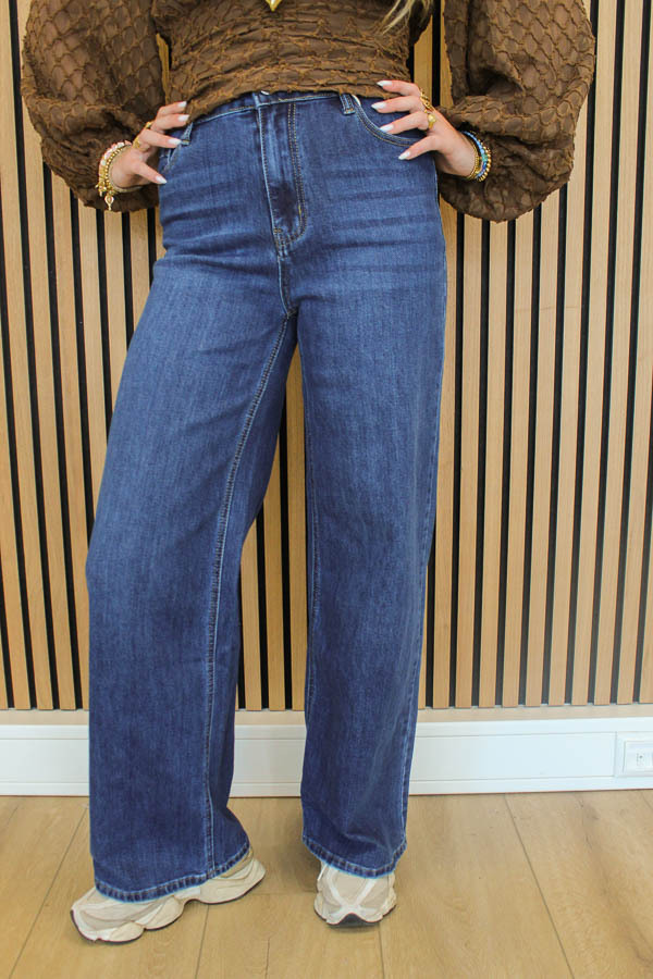 Wide_leg_jeans_midblauw_-_Vlinder-5605