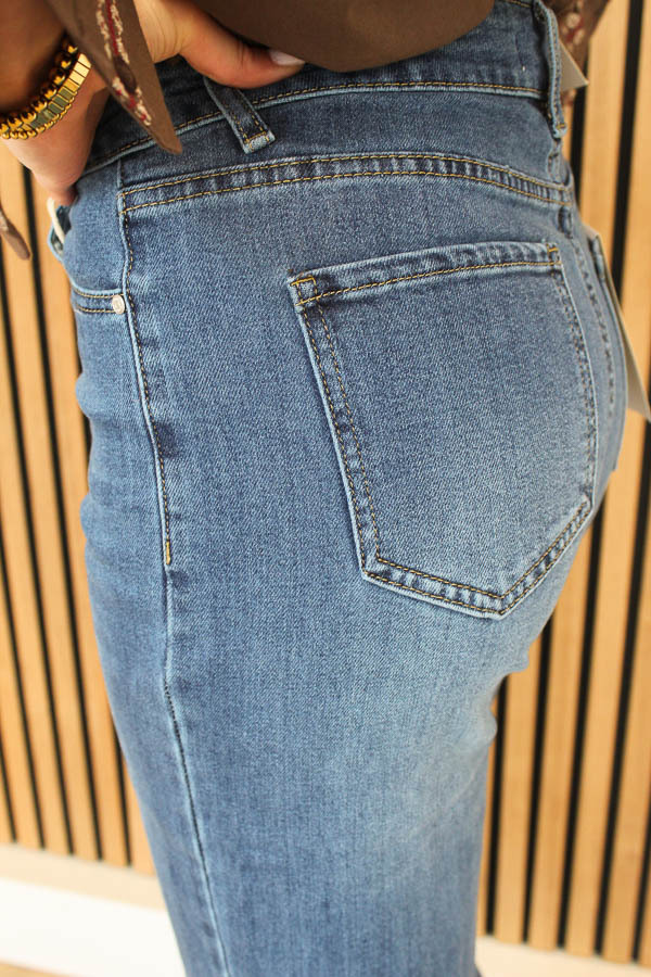 Wide_leg_jeans_blauw_-_Amelie_2-5672