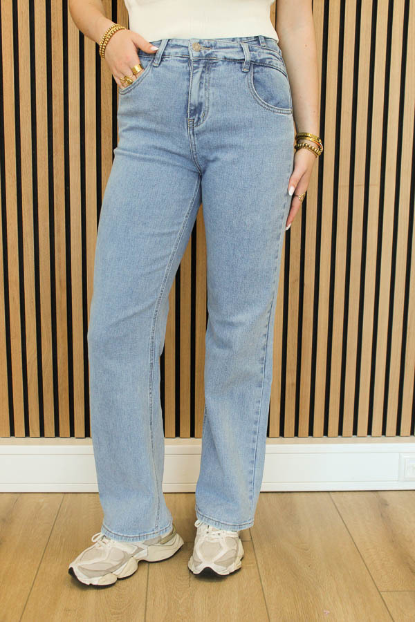 Straight_jeans_blauw_-_Asymetric-4