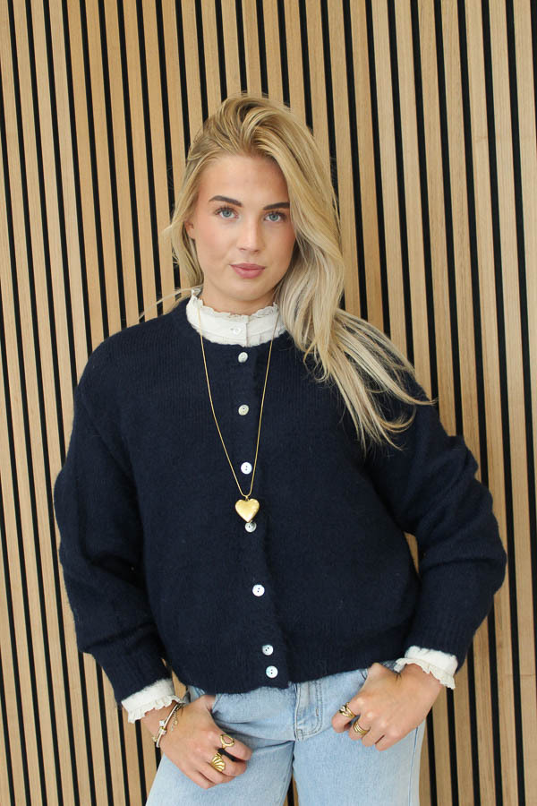 Gebreid_vest_navy_-_Lilly-5815