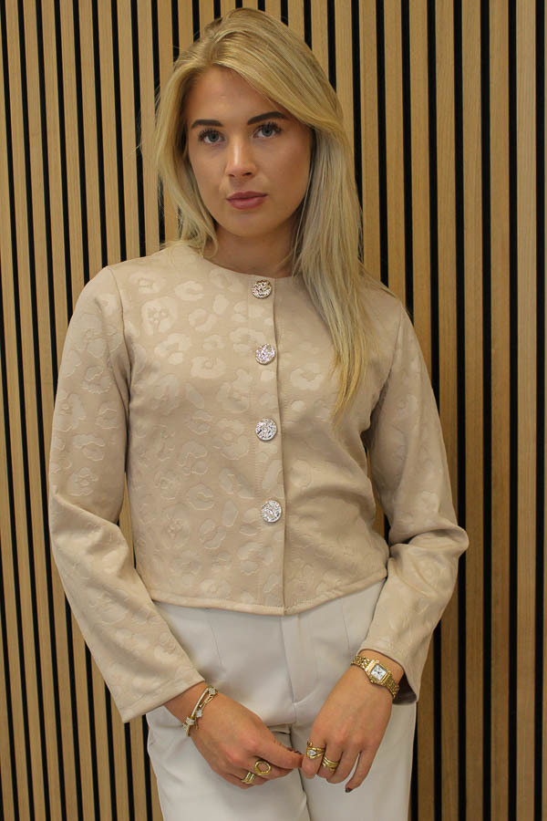 Vest_knopen_beige_-_Elin-6114