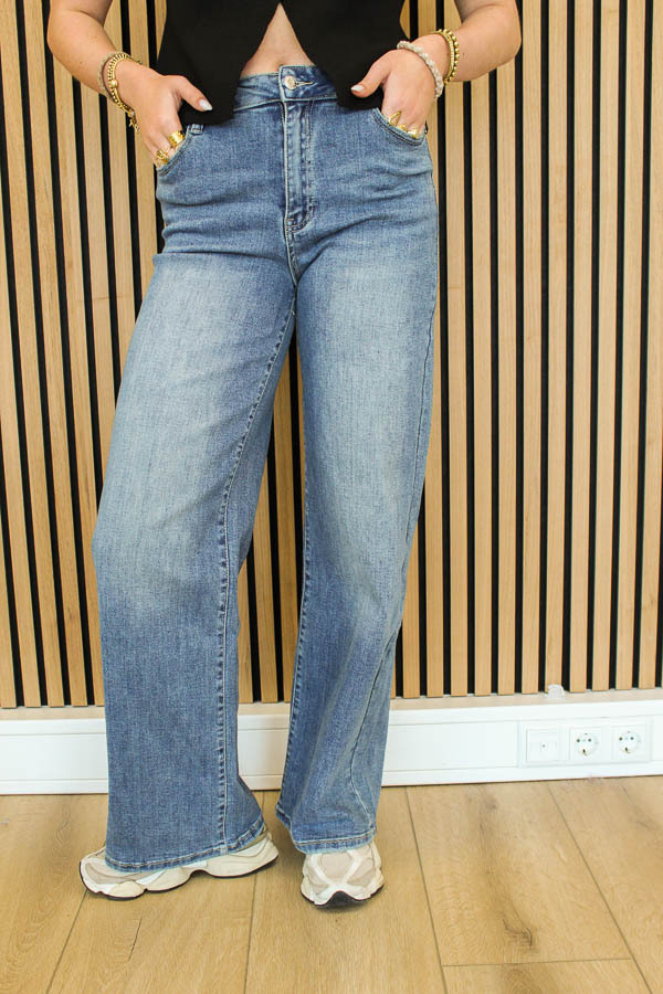 Straight_jeans_blauw_-_Lauren-3