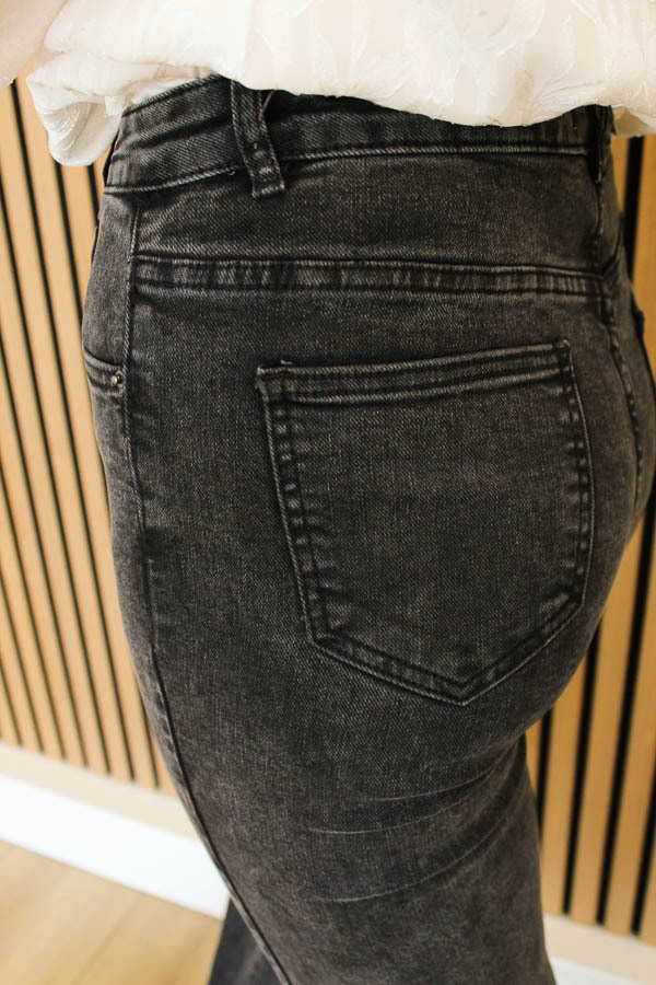 Wide_leg_jeans_grijs_-_Chleo_2-2