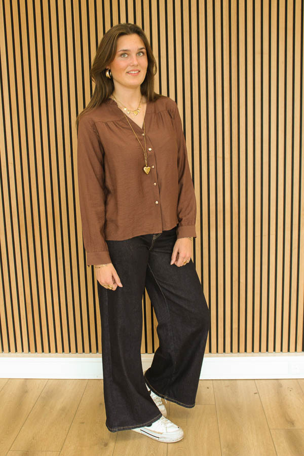 V-hals_blouse_bruin_-_Rona_2-3