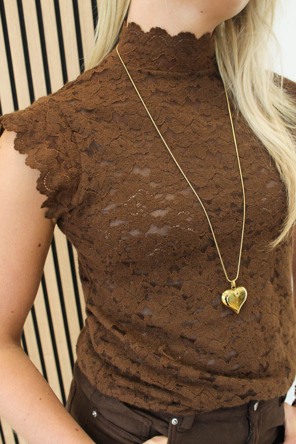 Col_top_bruin_-_Cindy_1-6736